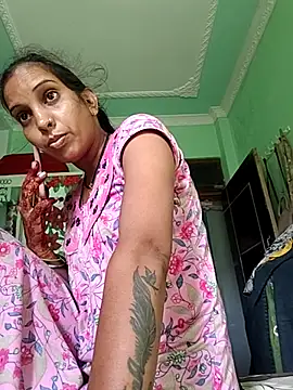 Hotty-Nidhi online show from 10/10/25, 02:45