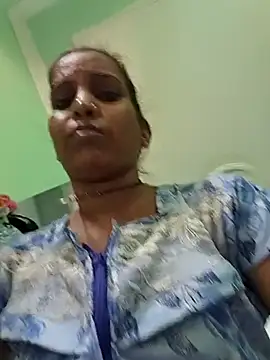 Hotty-Nidhi online show from 09/20/25, 05:01