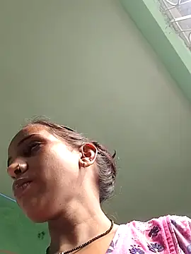 Hotty-Nidhi online show from 10/23/25, 04:55