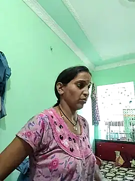 Hotty-Nidhi online show from 10/11/25, 07:53