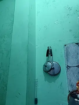 Hotty-Nidhi online show from 10/27/25, 04:46