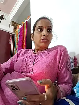 Hotty-Nidhi online show from 10/29/25, 03:33