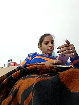 Hotty-Nidhi online show from 11/10/25, 03:28