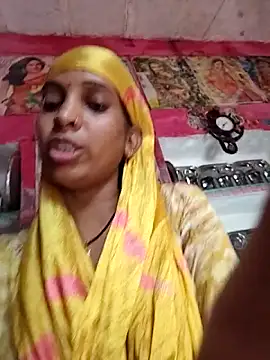 Hotty-Nidhi online show from 10/08/25, 03:08