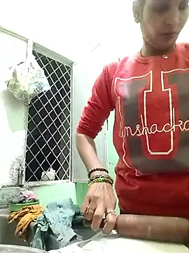 Hotty-Nidhi online show from 12/05/25, 03:21