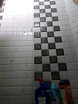 Hotty-Nidhi online show from 12/15/25, 03:01