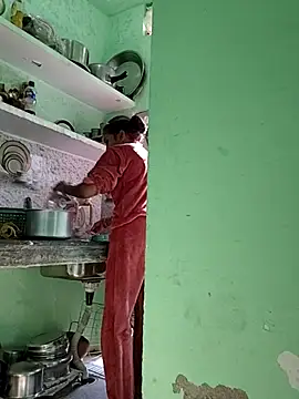 Hotty-Nidhi online show from 11/27/25, 04:57