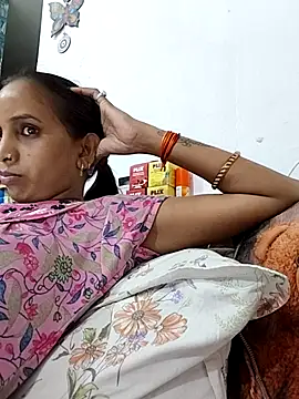 Hotty-Nidhi online show from 05/29/26, 06:25