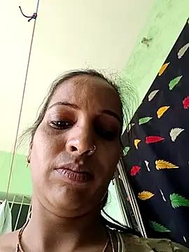 Hotty-Nidhi online show from 04/13/26, 05:22