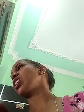 Hotty-Nidhi online show from 03/29/26, 05:09
