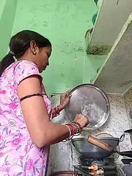 Hotty-Nidhi online show from 02/24/26, 05:19