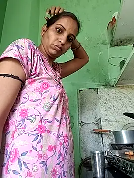 Hotty-Nidhi online show from 03/17/26, 03:42