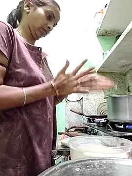Hotty-Nidhi online show from 03/14/26, 04:13