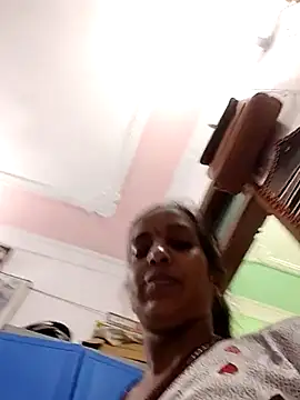 Hotty-Nidhi online show from 03/26/26, 04:00