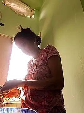 Hotty-Nidhi online show from 02/12/26, 06:02