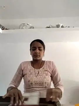 indiancute43 online show from 06/01/26, 05:29