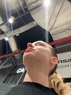 AlexisWhit online show from 11/11/25, 09:04