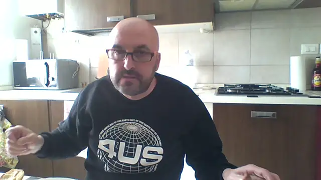 maxxxio12 online show from 03/14/26, 12:22