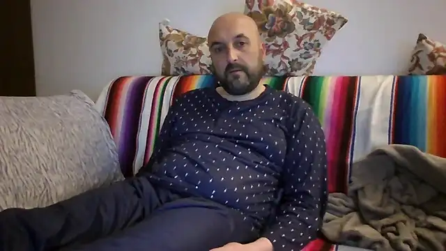 maxxxio12 online show from 04/16/26, 07:25