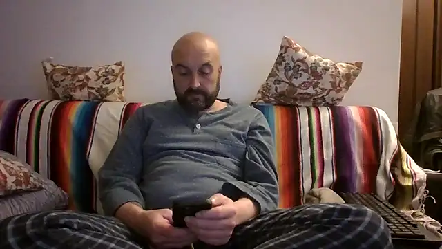 maxxxio12 online show from 04/07/26, 07:26