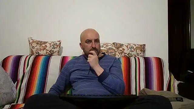 maxxxio12 online show from 04/10/26, 06:15