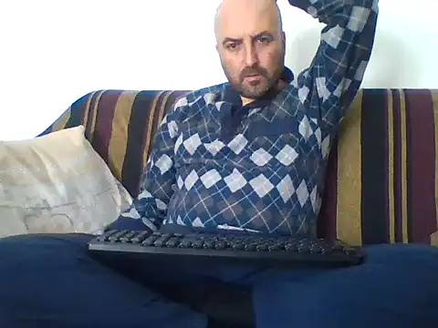 maxxxio12 online show from 03/15/25, 09:52