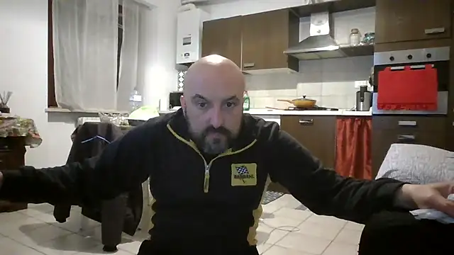 maxxxio12 online show from 04/08/26, 06:53