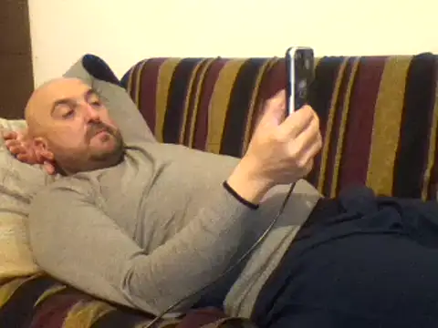 maxxxio12 online show from 03/21/25, 07:35