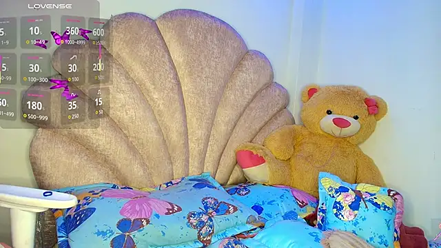 charlotte walker1 online show from 02/11/26, 07:47