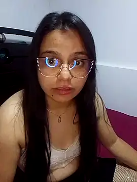 Snapshot of AnaHobson chatting on 03/11/25, 08:20 AnaHobson online show from 03/11/25, 08:20