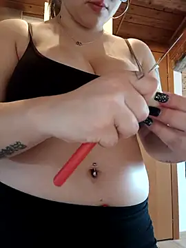 luciferelili online show from 11/10/25, 02:00