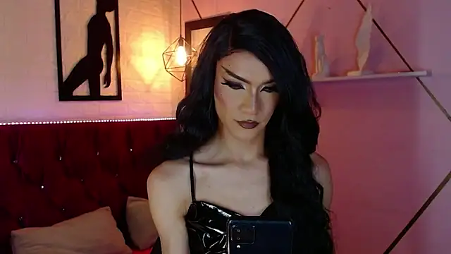 agatha rodriguez online show from 10/24/25, 04:50