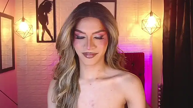 agatha rodriguez online show from 05/28/26, 01:06