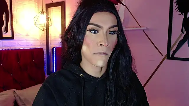 agatha rodriguez online show from 10/27/25, 07:26