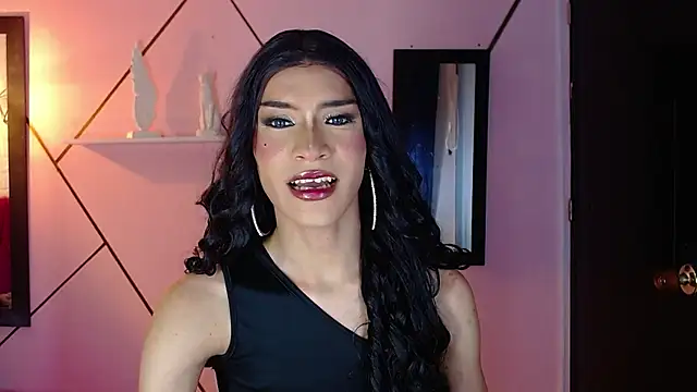 Snapshot of agatha_rodriguez chatting on 10/15/25, 02:03 agatha rodriguez online show from 10/15/25, 02:03