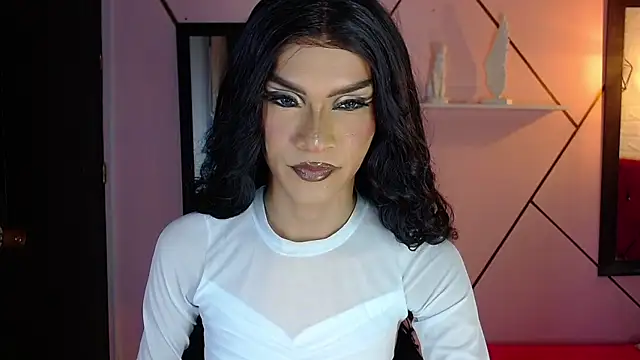 Snapshot of agatha_rodriguez chatting on 10/13/25, 01:56 agatha rodriguez online show from 10/13/25, 01:56