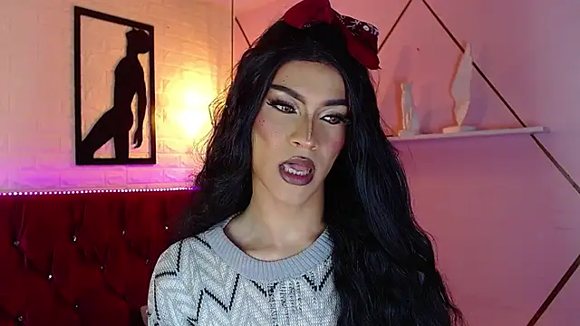 agatha rodriguez online show from 10/26/25, 02:50