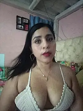 Snapshot of L_ucero chatting on 03/11/25, 04:19 L ucero online show from 03/11/25, 04:19