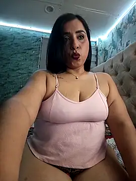 L ucero online show from 10/22/25, 03:50