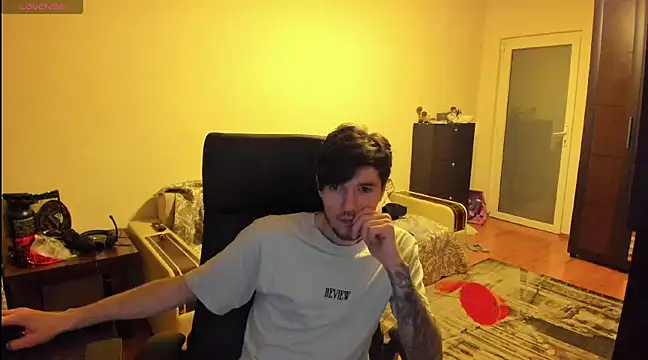 JustinPorno online show from 03/21/25, 06:51