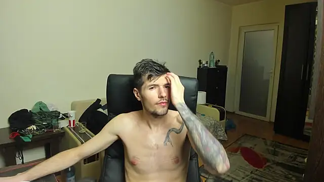 JustinPorno online show from 09/23/25, 08:16