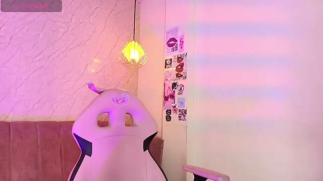 adara evanss online show from 11/09/25, 08:35