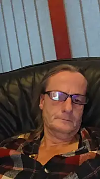 namorreyeb1 online show from 10/23/25, 06:12