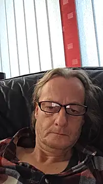 namorreyeb1 online show from 10/30/25, 10:13