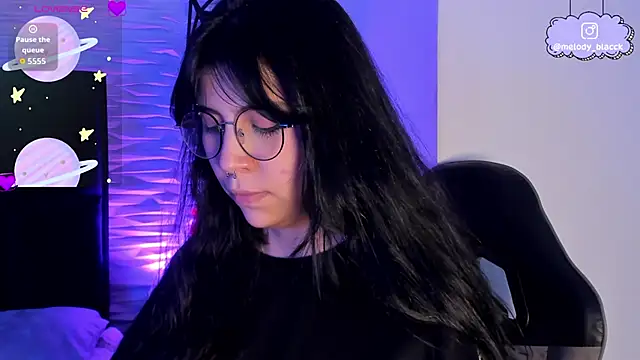 Melody Black  online show from 02/04/26, 08:04