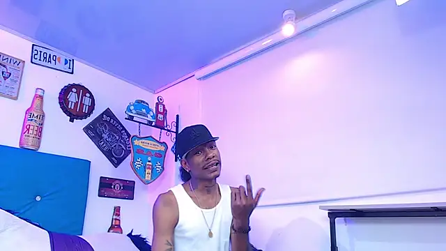 lili roussi online show from 05/27/26, 07:10