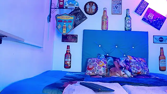 lili roussi online show from 02/14/26, 08:53