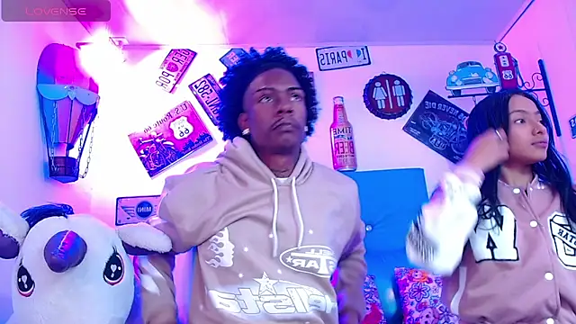 lili roussi online show from 09/09/25, 03:27