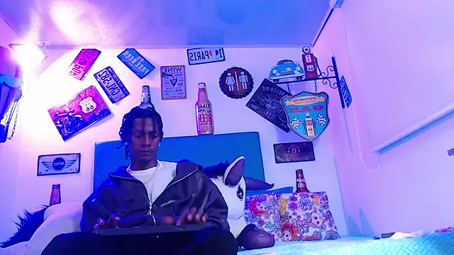 lili roussi online show from 10/24/25, 12:53