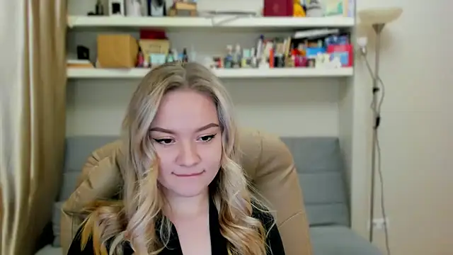 Kara Smith  online show from 11/15/25, 11:09